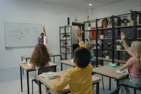 我，在中石油工作，告诉你月收入和奖金多少，能养家糊口吗图片