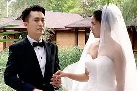 央视主持人杨帆：娶普通妻子李飒，婚后生两女，日子过得有滋有味图片