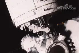 飞天圆梦丨小原理“撬动”复杂太空“变形图片