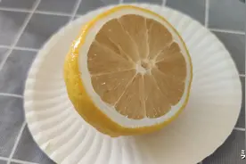 很多食品饮料都含有柠檬酸，它到底是怎么生产出来的？图片