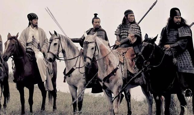 同样是《三国演义》，央视版和新版放在一起观看，可谓天差地别