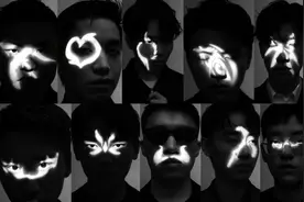 Uzi这次真的有皮肤了！LPL十大选手臻彩皮肤发布，登录就送厂长的图片