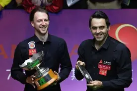 打疯了！特鲁姆普4-0横扫冲冠，世界第一塞尔比4-1，奥沙利文4-2图片
