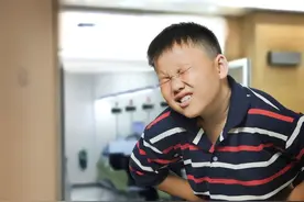 8岁孩子查出肠癌竟是早饭惹的祸？儿科医生：这3种早饭害人不浅图片
