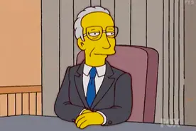 声音低沉的人性格更强势图片