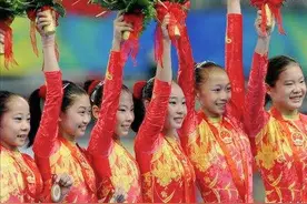为何再无小程菲？怀念“程菲时代”的中国女子体操队图片