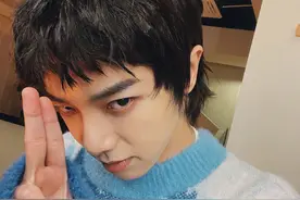 华晨宇郭麒麟selina相继曝出恋爱消息，只有selina最爽快图片