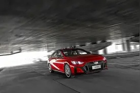 「首试」源自热爱 | 广汽传祺 影豹图片