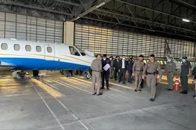 “灰产五虎”再折一人！私人飞机房产近百辆旅游巴士被警方查扣图片