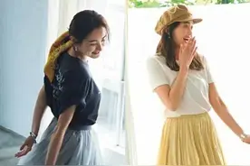 T恤+裙子才是最适合夏天的打扮，入手简单，可塑性强，谁穿谁好看图片