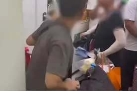 男子拒让座被暴打后续：老人儿子发声，大妈身份惹争议，官方回应图片