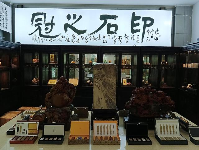 庄 则：“方寸”金戈铁马 “举刀”几度秋凉