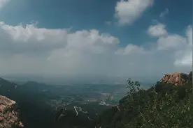 苍翠欲滴 涤清烦虑——王维“山路元无雨，空翠湿人衣”的言外之意图片