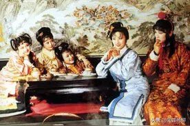 两版《红楼梦》对比，同一场景，老版美到极致，新版像案发现场图片