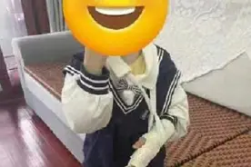 4岁男孩在幼儿园两根手指被夹骨折，园方回应：已经承担了医药费，家长索赔1万元要有依据图片