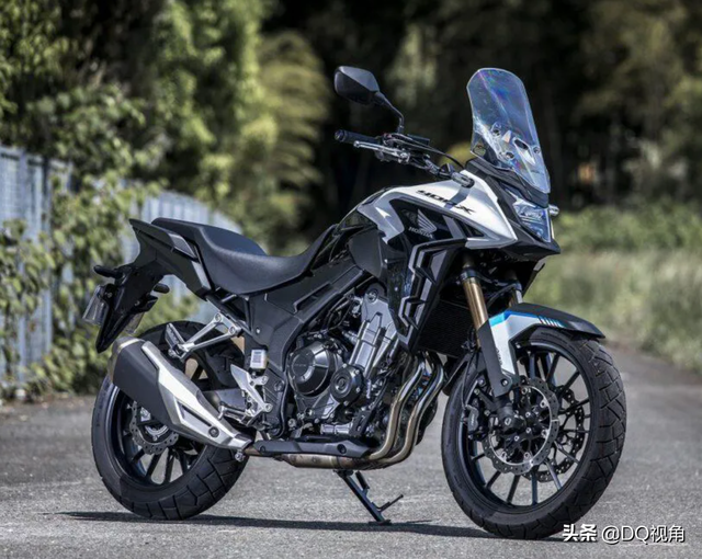 中小排量ADV摩托，本田2022款CB400X解析，减震制动双升级