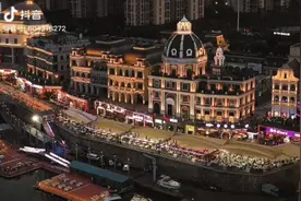 单亲奶爸凌晨三点下班，每天卖200斤小龙虾养女儿图片