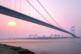 曾代表我国建桥最高水平，这座桥为何能修成“纸”一样薄？安全吗图片