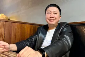 54岁男星自曝新恋情！结婚6年无子离婚仅4个月，曾放话要追回前妻图片