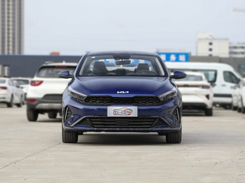 起亚k3低配座椅问题_起亚K3 2023款中期改款_起亚K3 1.5L CVT尊贵版评测