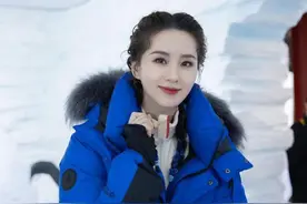 刘诗诗罕见扮嫩！扎双麻花辫少女感爆棚，穿羽绒服丝毫不显臃肿图片
