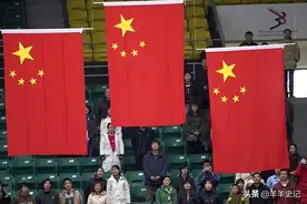 拒绝悬挂中国国旗？我国运动员怒而退赛却被威胁，最后怎么样了？图片