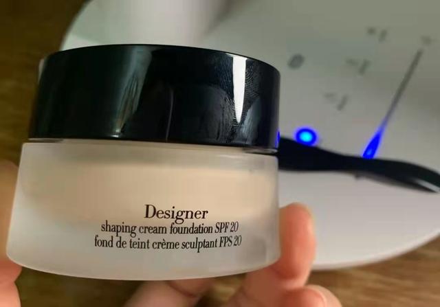 兰蔻菁纯身体乳膏好用吗