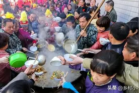 农村宴席“怪象”，散白、土烧酒没人喝，却偏爱大牌名酒，为何？图片