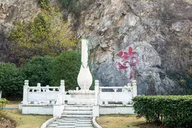 观音菩萨手中的玉净瓶是什么来历？图片