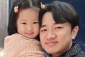 “丑基因”太强大了，娶个神仙老婆也不管用，孩子照样凸嘴小眼睛图片