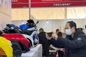 第十五届中国·北方(平乡)国际自行车童车玩具博览会开幕图片