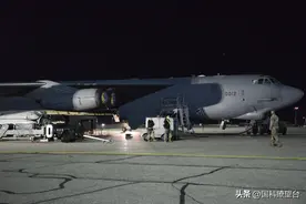 美军轰炸机携核弹升空！有图为证，一旦发生误判或事故将酿成大错图片
