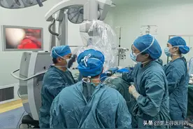 18岁小伙头痛竟查出脑内海绵状血管瘤，专家：头痛千万不能拖图片