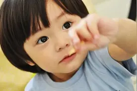 孩子外貌在几岁“定型”？家长做好3件事，孩子长越好看图片