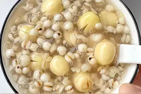 春天湿气重，使劲吃这汤，一健脾、二祛湿、三助眠，不懂吃可惜了图片