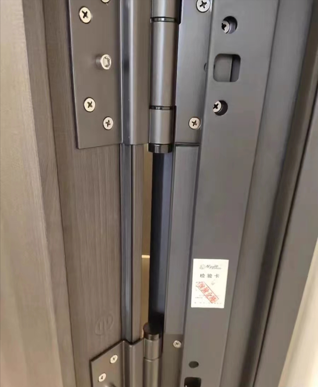 防盗门选不好小偷光顾噪音吵,不要再只关注颜值了,这些才是重点