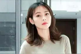 凹凸有致才耐看，这8位中年女星，肉都长对了地方，身材太顶了图片