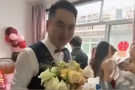浙江一新娘婚礼前肚子疼，送医顺利产子，新郎视频接亲：双喜临门图片
