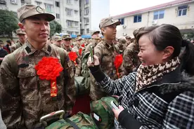 现在农村孩子去当兵会有前途吗？图片