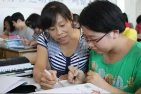 大学哥哥给初中弟弟补课，却被人匿名举报，孙卓却被推上风口浪尖图片