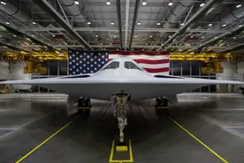 B21才刚亮相，B2轰炸机就起火受损，美军战略隐轰已不足20架？图片