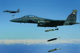 奇怪的摩苏尔之战，美国空军用了九万枚制导炸弹也炸不完三千步兵图片