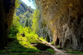 现实中的桃花源记 恩施利川清江古河床图片