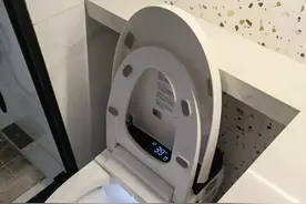 入住新家1年多换了两次智能马桶，问题很多，入手还是得看这些图片