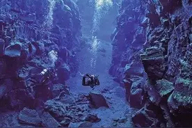 马里亚纳海沟可深入探索，为何到10929米就停了？你看发现了啥？图片