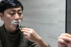 男性刮胡子频率，与寿命挂钩？刮胡子的频率高，又说明了什么？图片