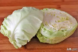 包菜怎么做才好吃？厨师长教你一招，出锅入味又下饭，实在太香了图片