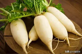 包萝卜饺子，萝卜别再焯水了，教你一招，萝卜又香又脆，鲜美多汁图片