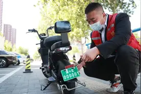 2023年起，多地电动车有“新规”，事关两轮、三轮、低速四轮车图片