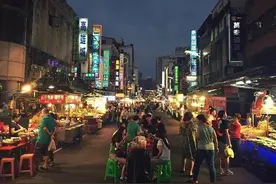 广州有一个神秘夜市，凌晨开张黎明结束，买家还需做到“三不问”图片